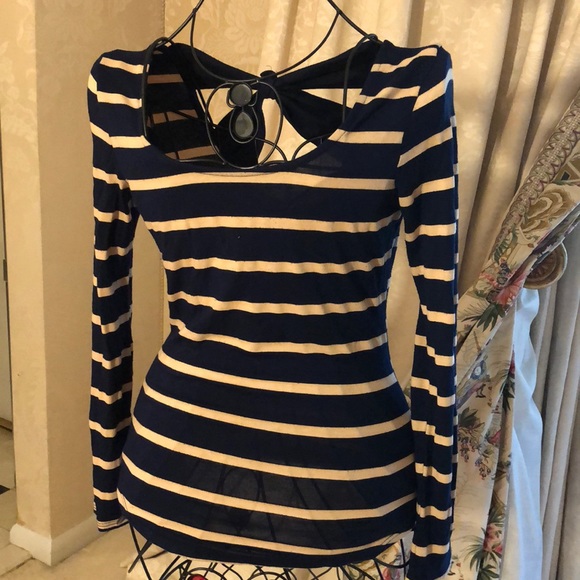 Monteau - Picture 1 of 5